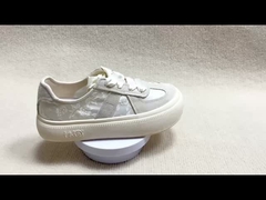 Женские белые классические и комфортные кроссовки с шелковым кружевом для повседневного использования